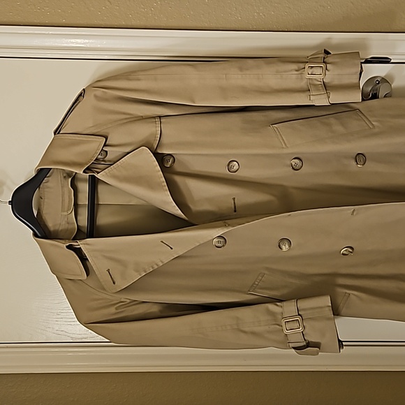 EUC Vintage Ladies' London Fog Trench Coat with Zip-out Lining Size 8 - Picture 9 of 16